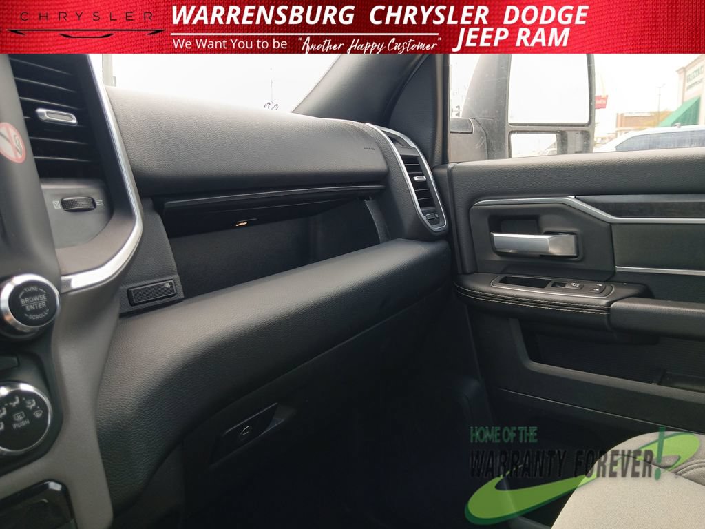 Used 2024 RAM 2500 Big Horn AWD/4WD image 25