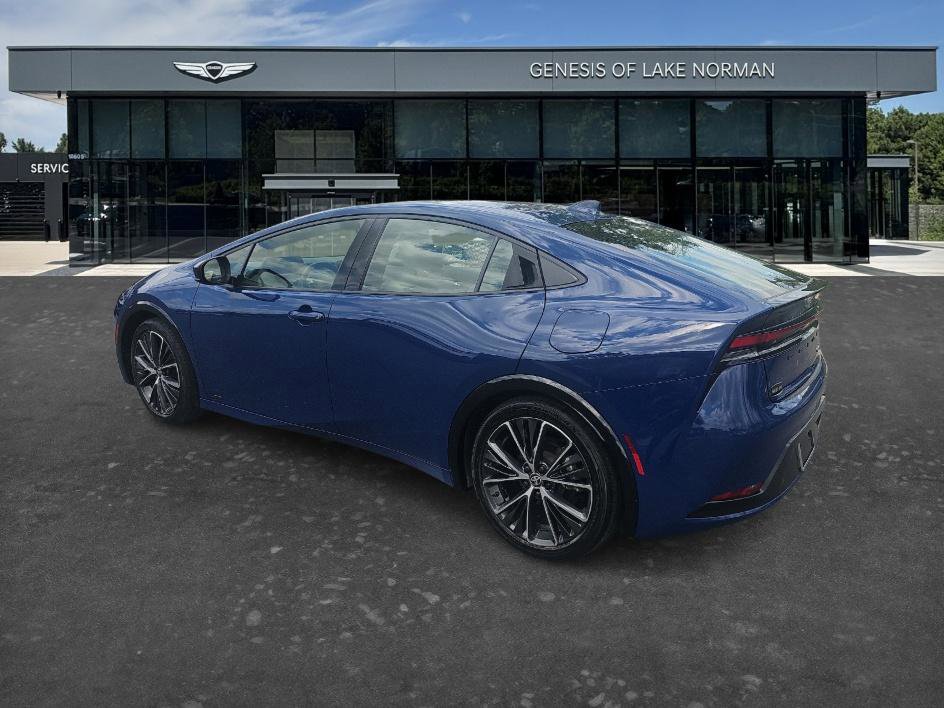 Used 2024 Toyota Prius XLE image 6