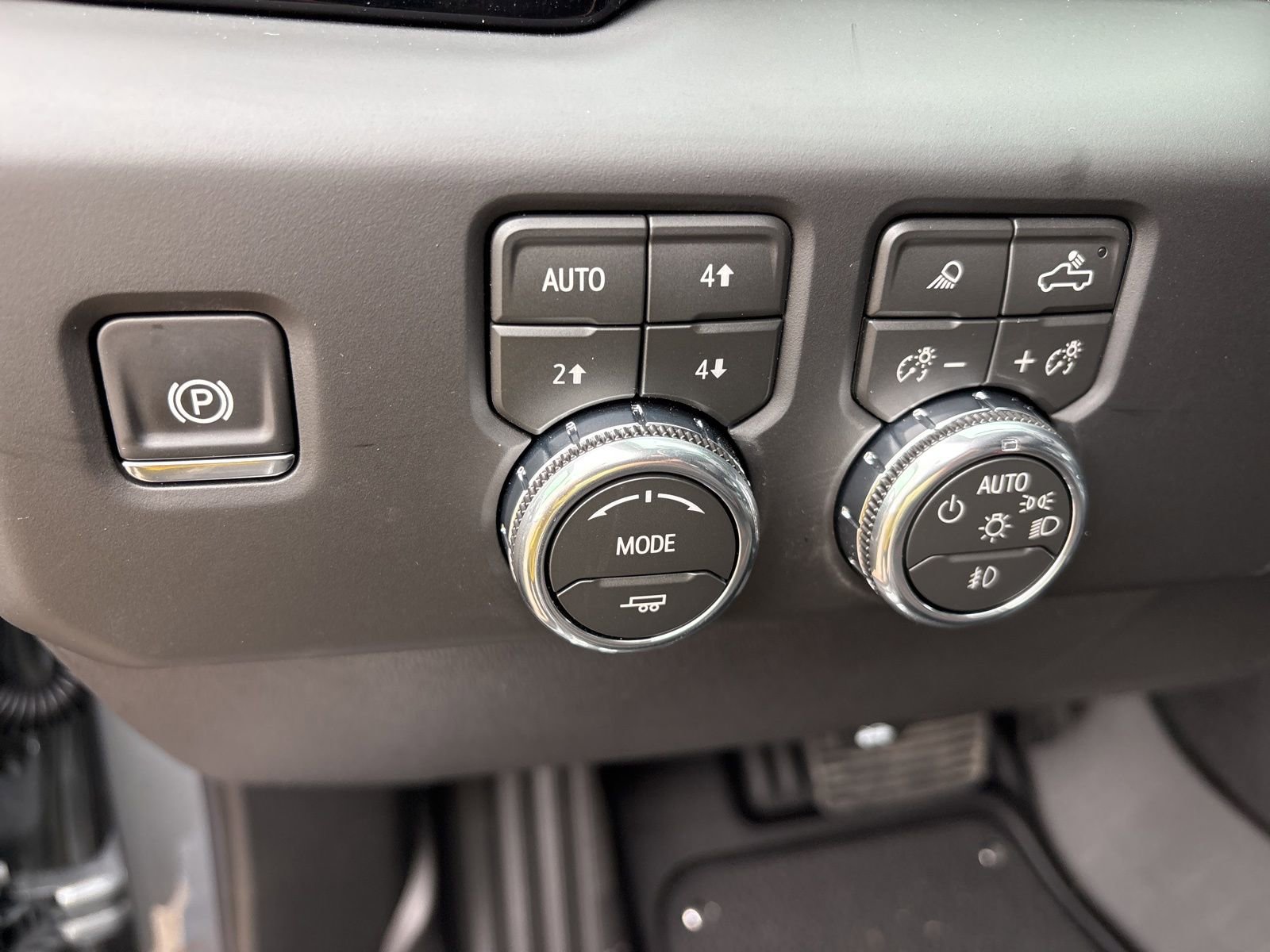 New 2026 GMC Sierra 1500 AT4 w/ AT4 Premium Package image 14