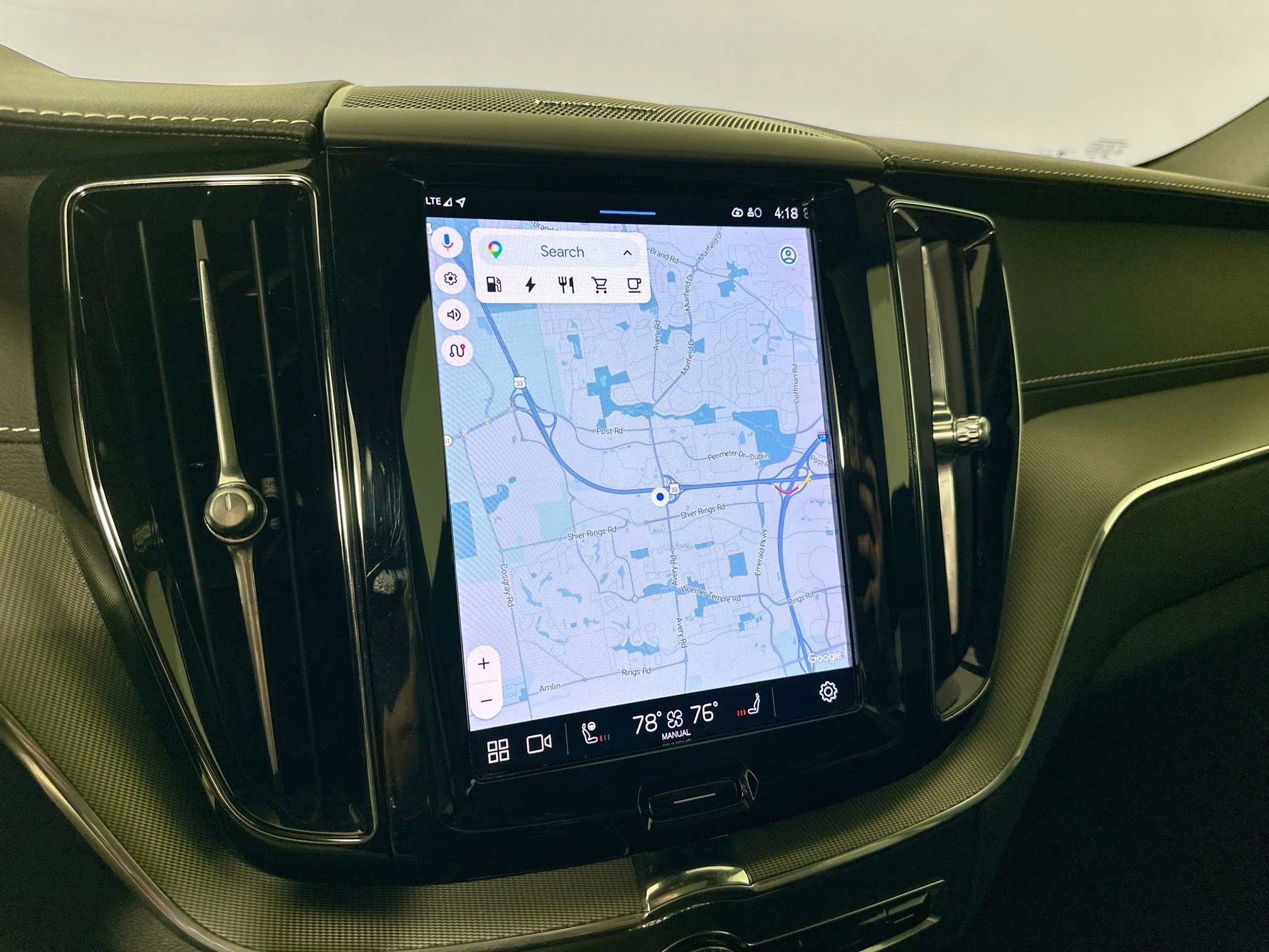 Used 2022 Volvo XC60 T8 R-Design w/ Advanced Package image 22