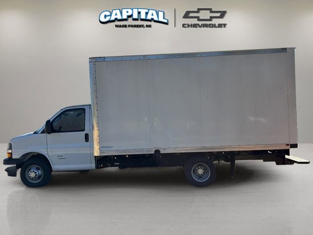 New 2024 Chevrolet Express 4500 w/ Power Convenience Package RWD image 10