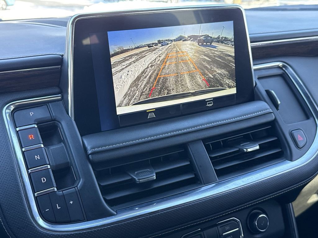 Used 2023 Chevrolet Suburban Premier image 23
