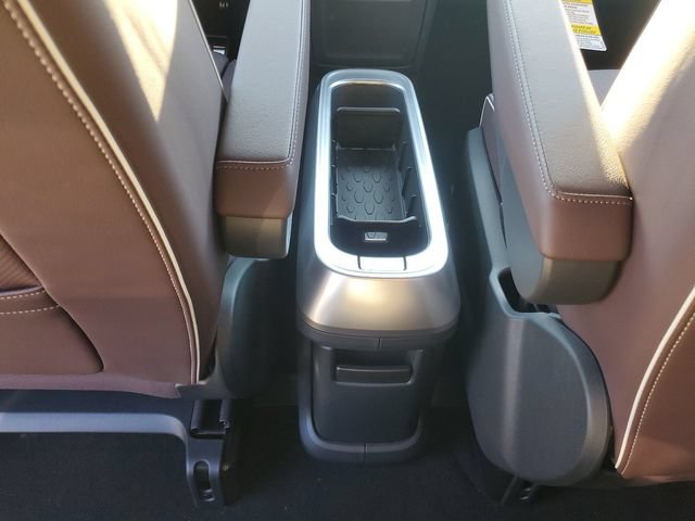 New 2025 Volkswagen ID. Buzz Pro S RWD image 18