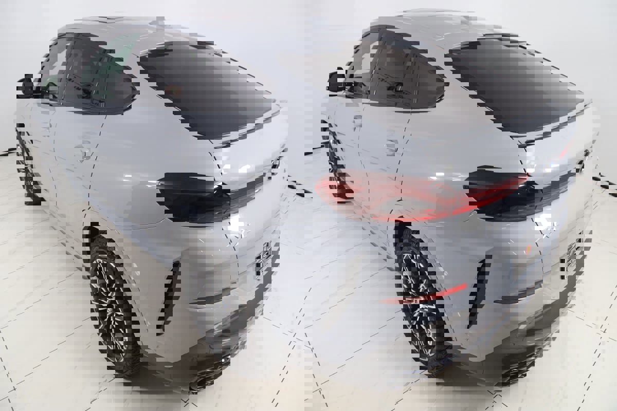 Used 2025 BMW X6 xDrive40i image 27