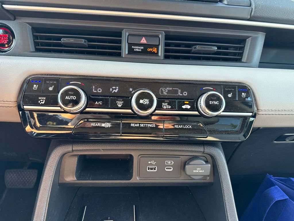 Certified 2025 Honda Pilot Elite image 24