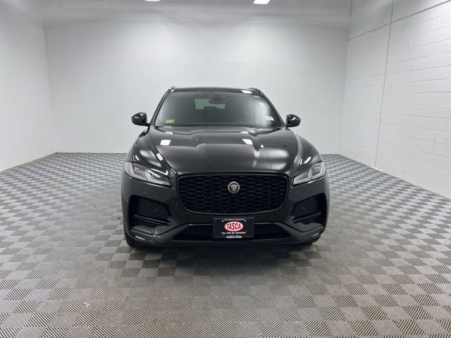 Used 2022 Jaguar F-PACE S image 2