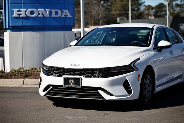 Used 2024 Kia K5 LXS image 2