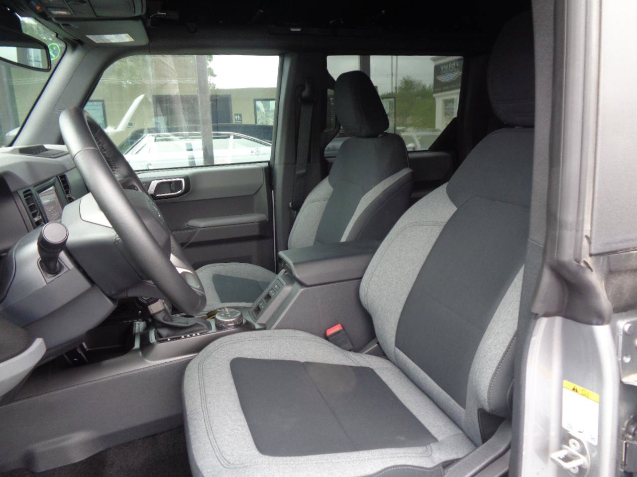 Used 2022 Ford Bronco Big Bend image 9