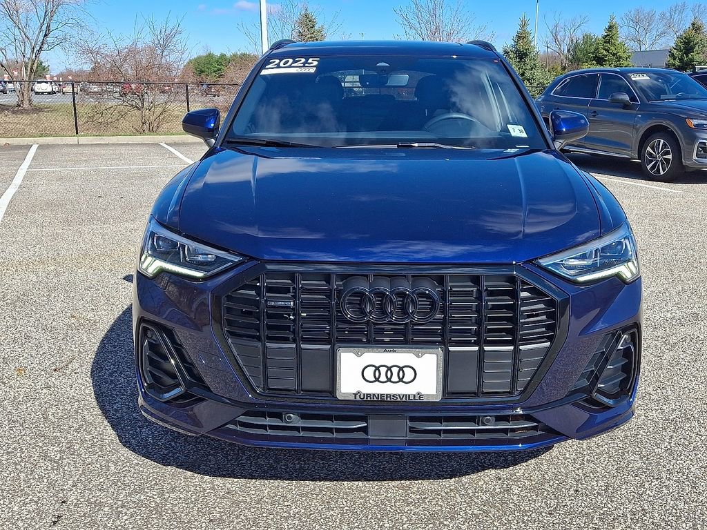 Certified 2025 Audi Q3 2.0T Premium w/ Convenience Package image 2