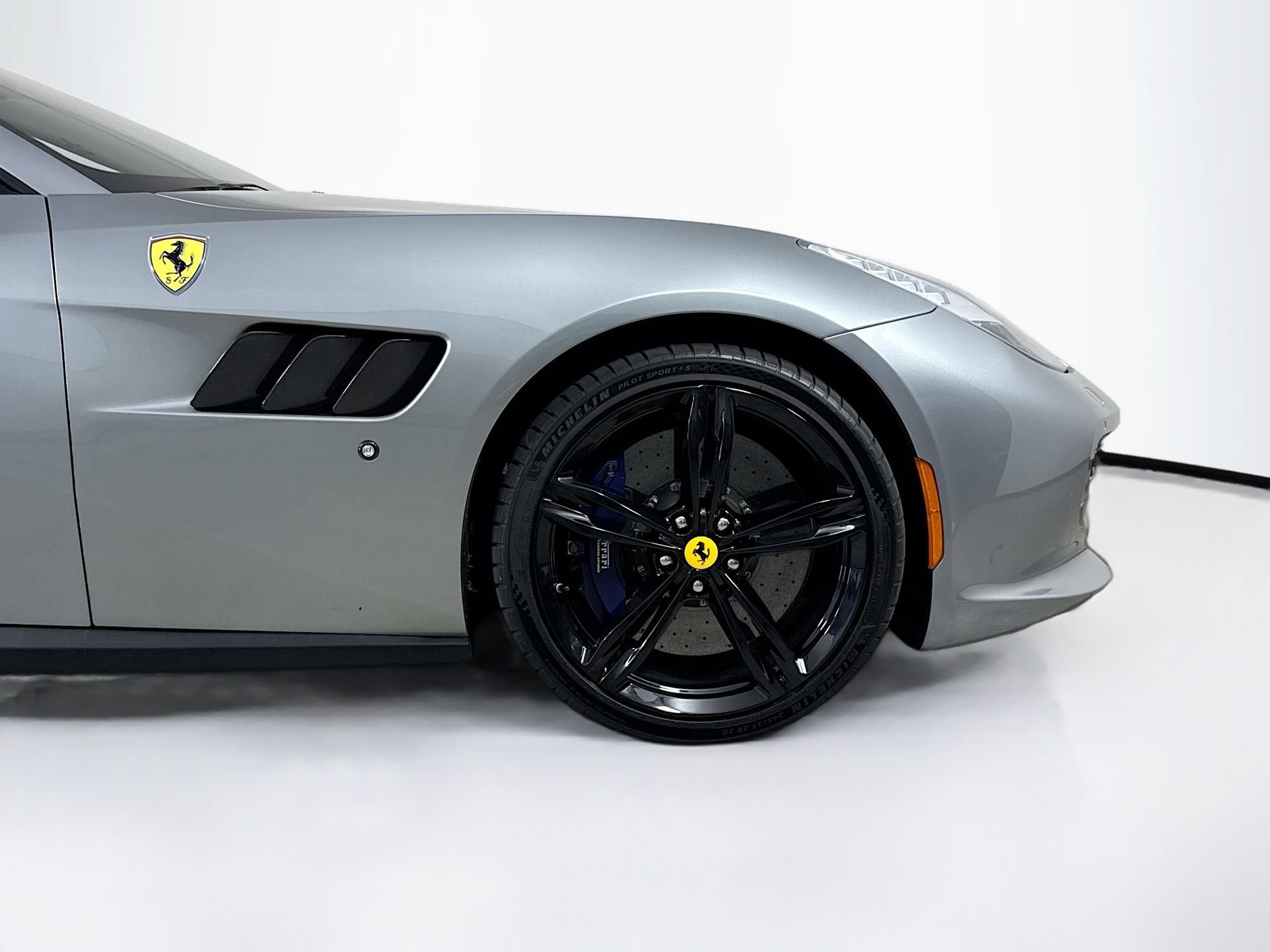 Certified 2018 Ferrari GTC4Lusso AWD/4WD image 28