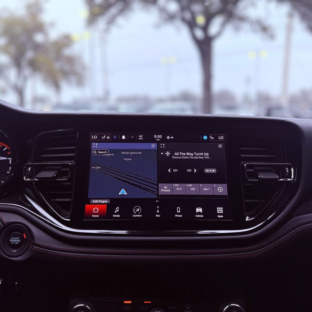 Used 2025 Dodge Durango R/T image 12