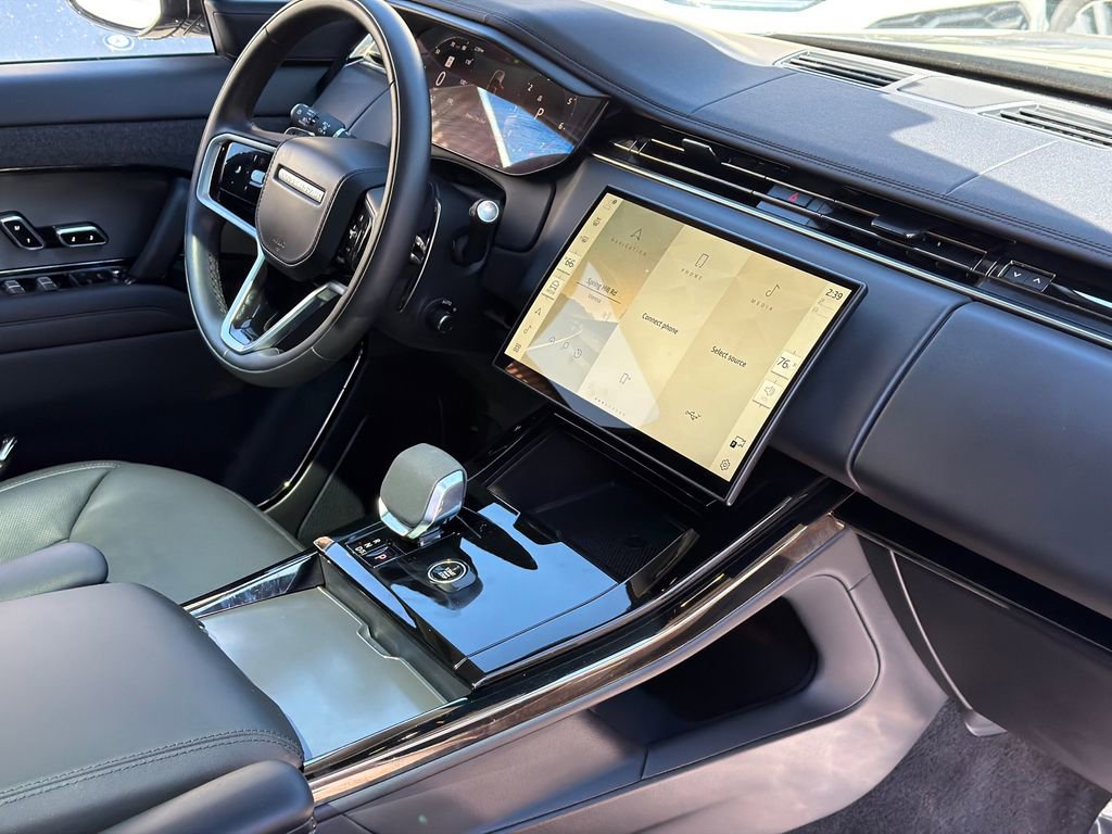 Used 2024 Land Rover Range Rover Sport SE image 10