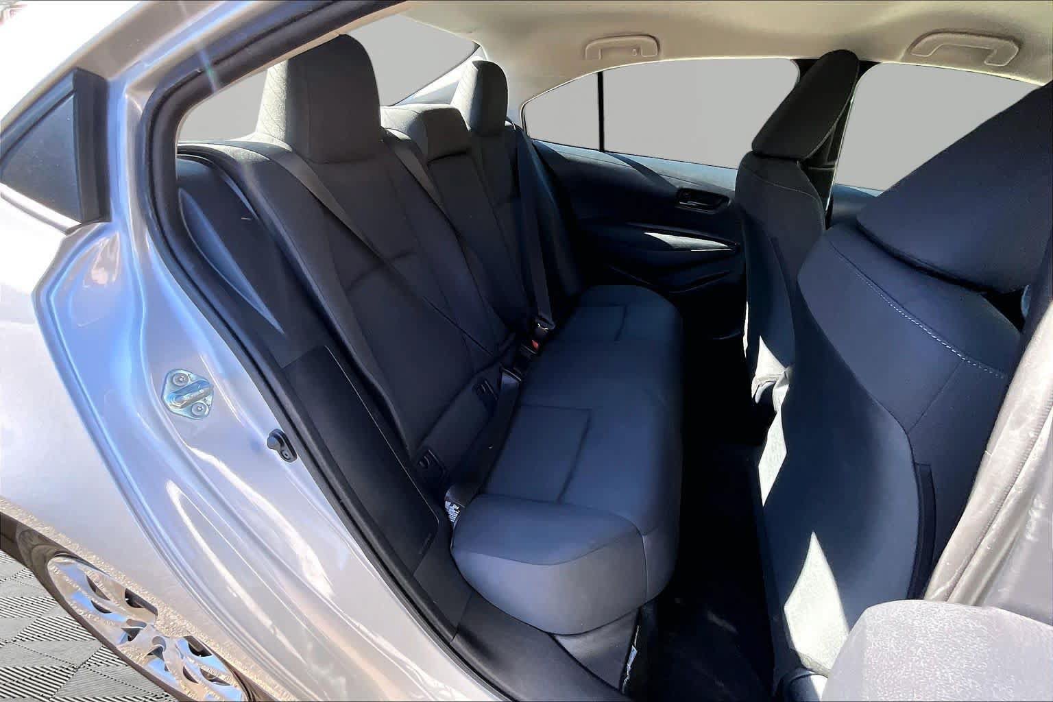 Used 2025 Toyota Corolla LE FWD image 20