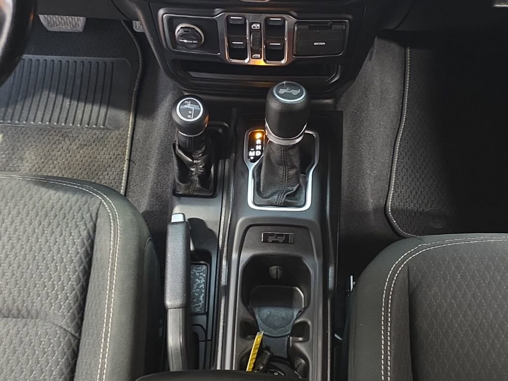 Used 2021 Jeep Wrangler Unlimited Sport image 18