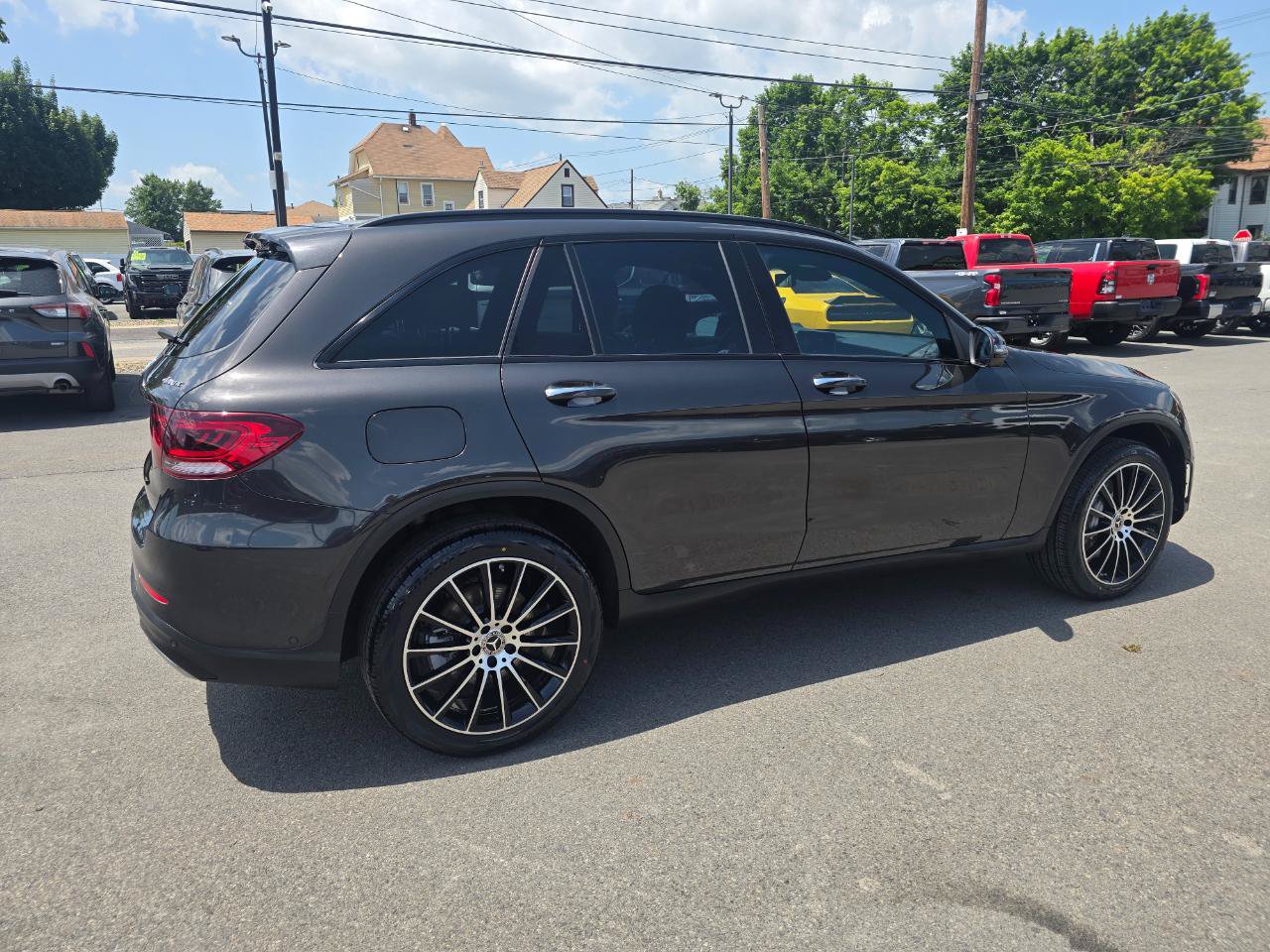 Used 2022 Mercedes-Benz GLC 300 4MATIC image 5