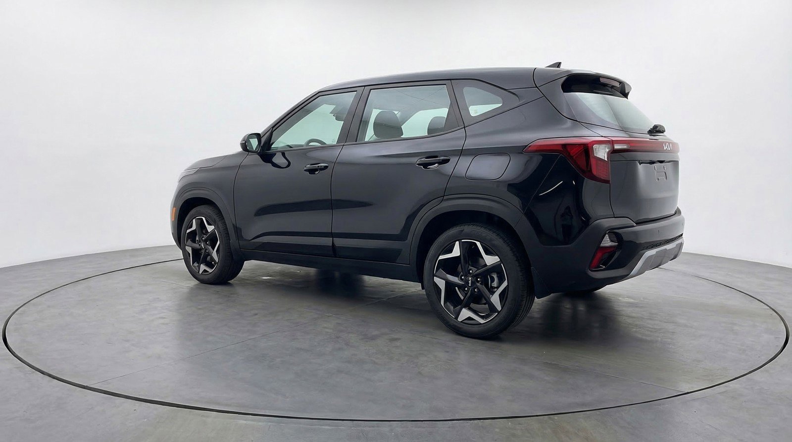 Used 2025 Kia Seltos S FWD image 6