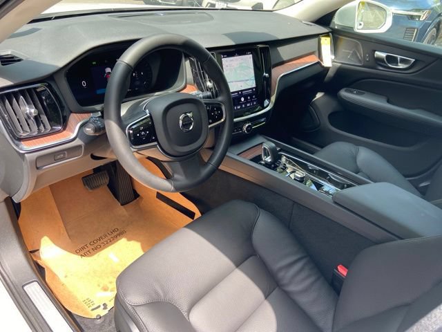 New 2026 Volvo V60 B5 Cross Country Plus w/ Protection Package Premier AWD/4WD image 10