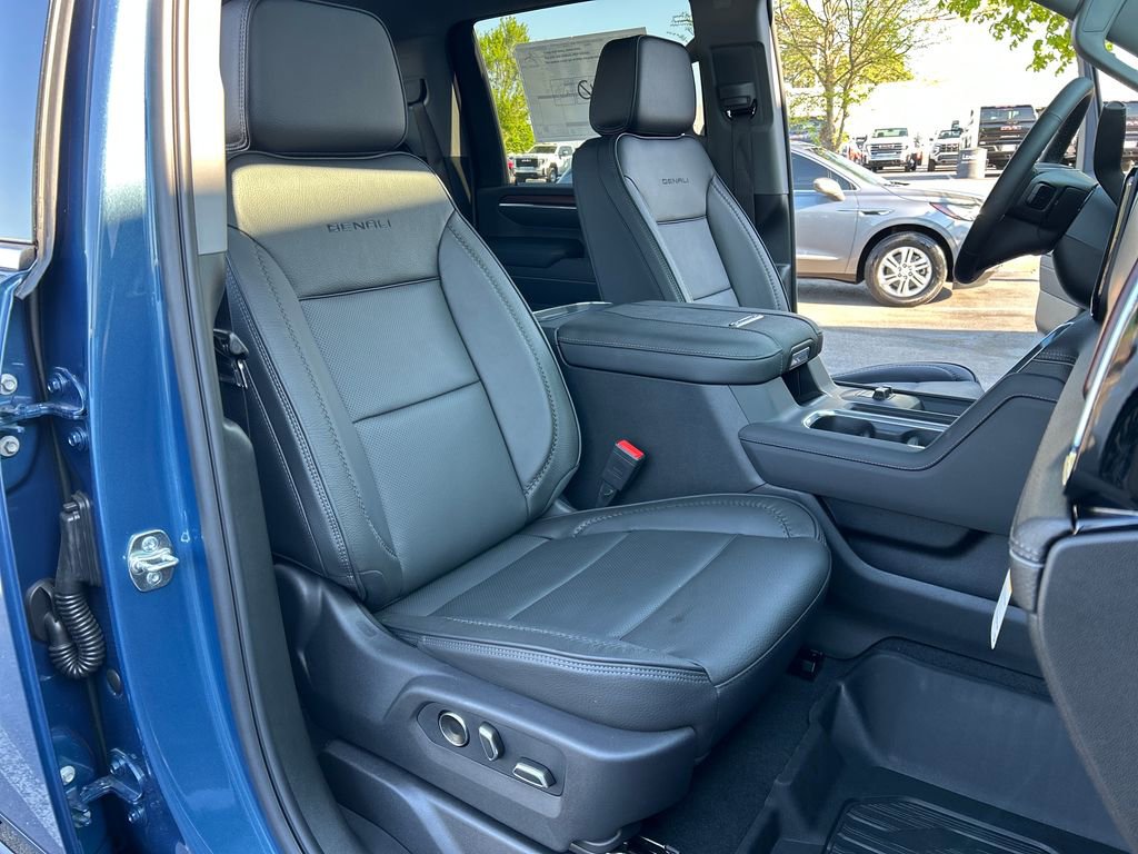 New 2026 GMC Sierra 3500 Denali w/ Denali Reserve Package AWD/4WD image 56