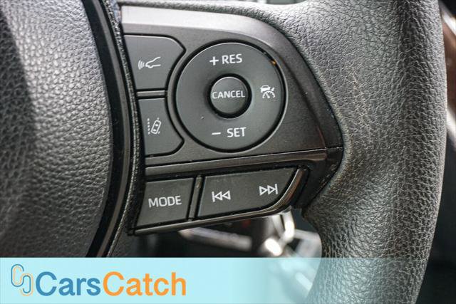 Used 2020 Toyota Corolla LE FWD image 31
