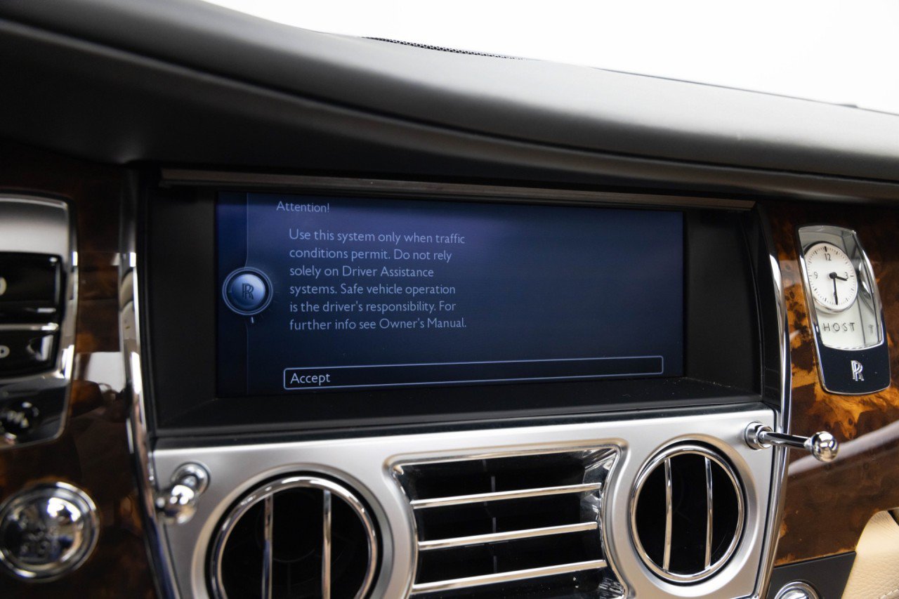 Used 2010 Rolls-Royce Ghost RWD image 38