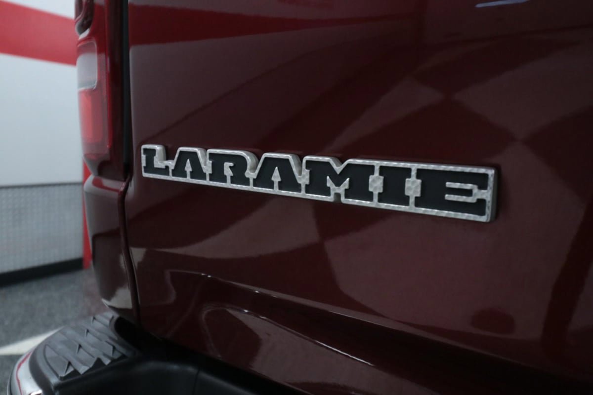 Used 2019 RAM 1500 Laramie AWD/4WD image 33