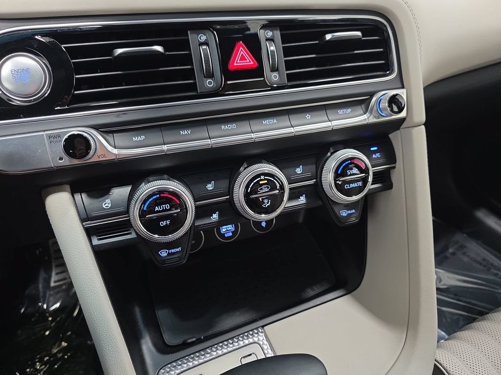 Used 2023 Genesis G70 2.0T w/ Sport Prestige Package AWD/4WD image 24