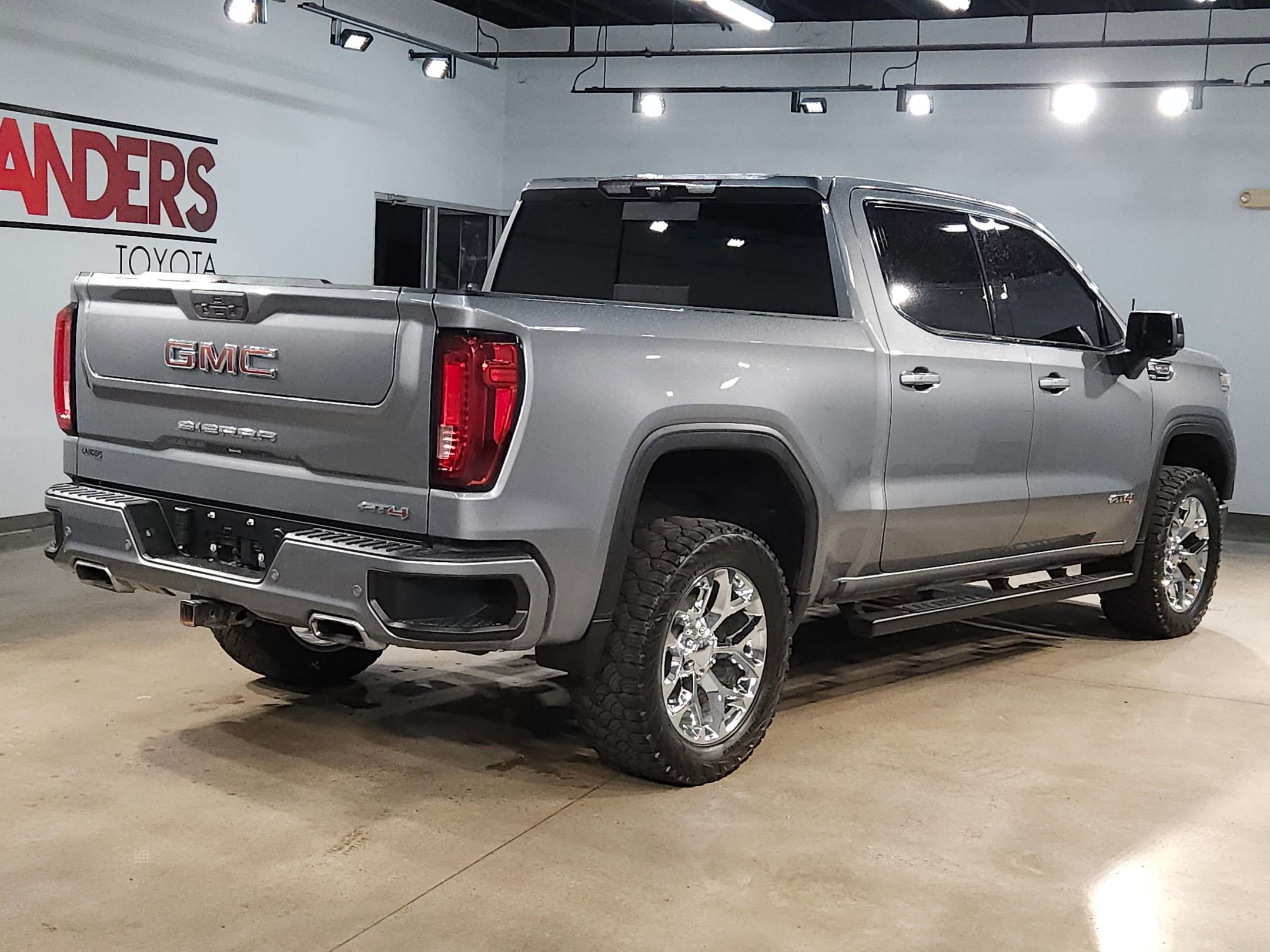 Used 2021 GMC Sierra 1500 AT4 w/ AT4 Value Package image 7