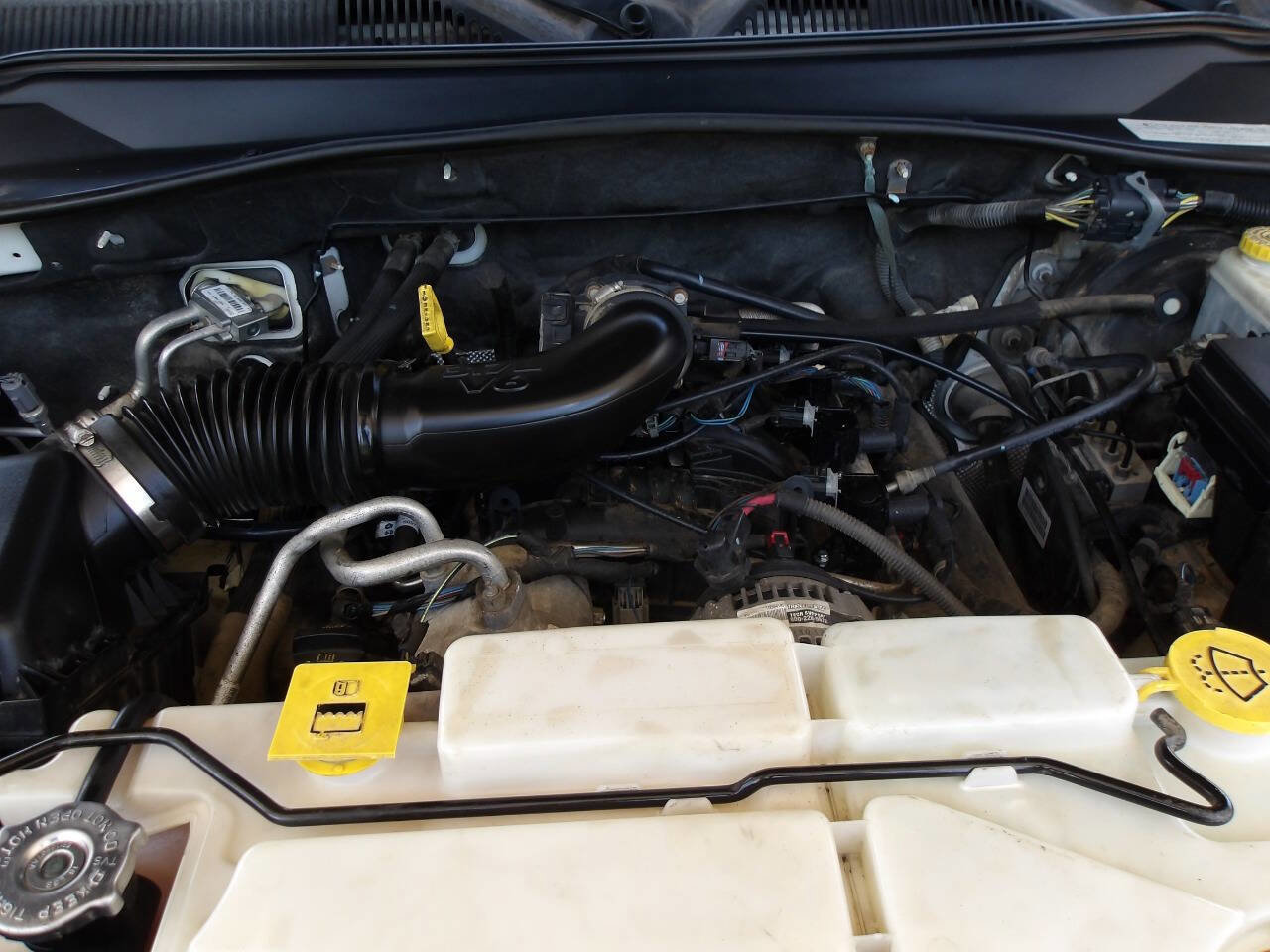 Used 2009 Jeep Liberty Sport image 22