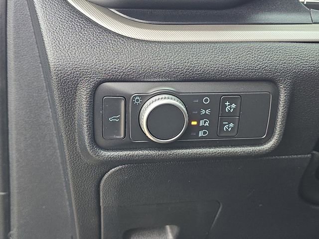 Used 2020 Ford Explorer XLT w/ Comfort Package image 15