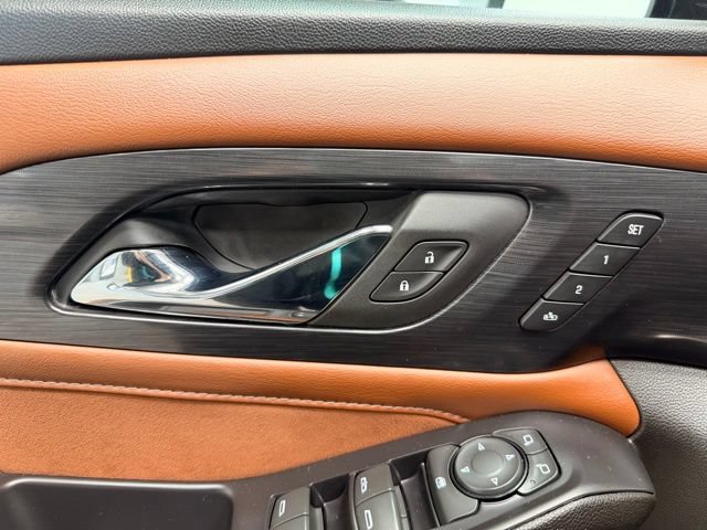 Used 2018 Chevrolet Traverse High Country AWD/4WD image 21