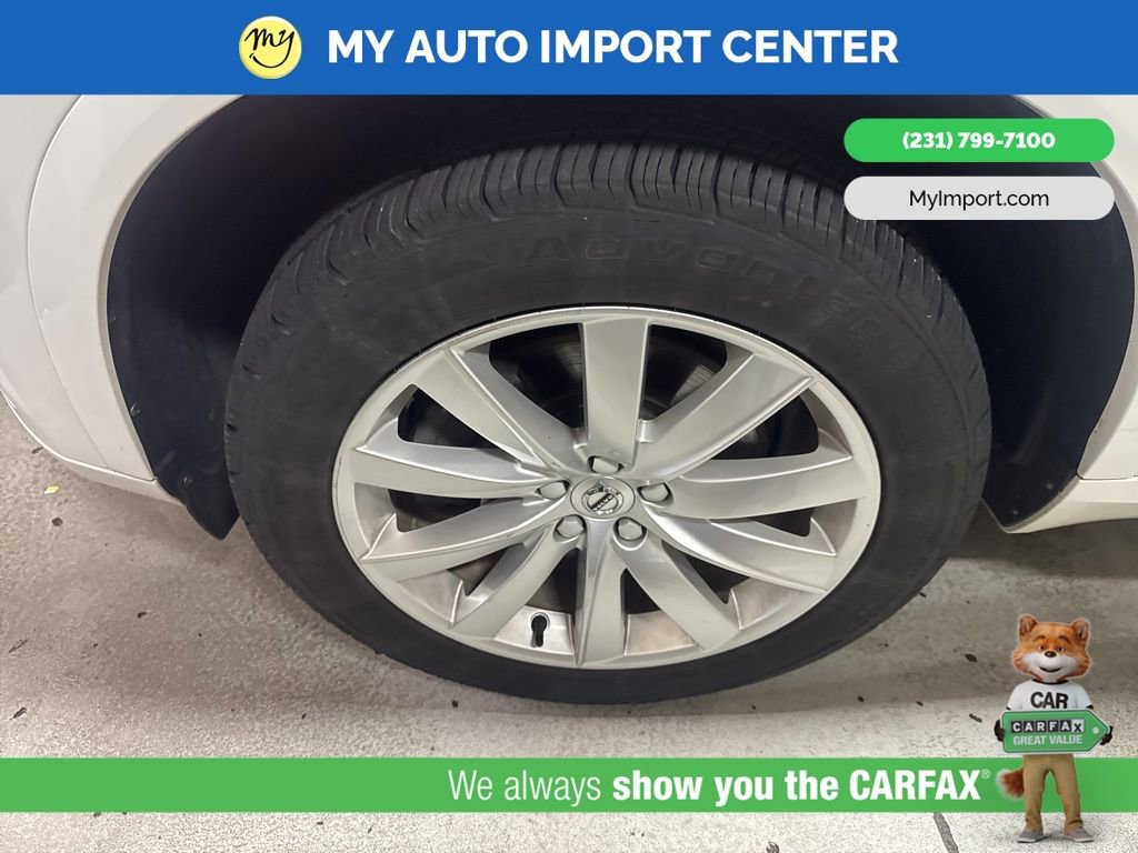 Used 2017 Volvo XC90 T6 Momentum w/ Momentum Plus Package image 9