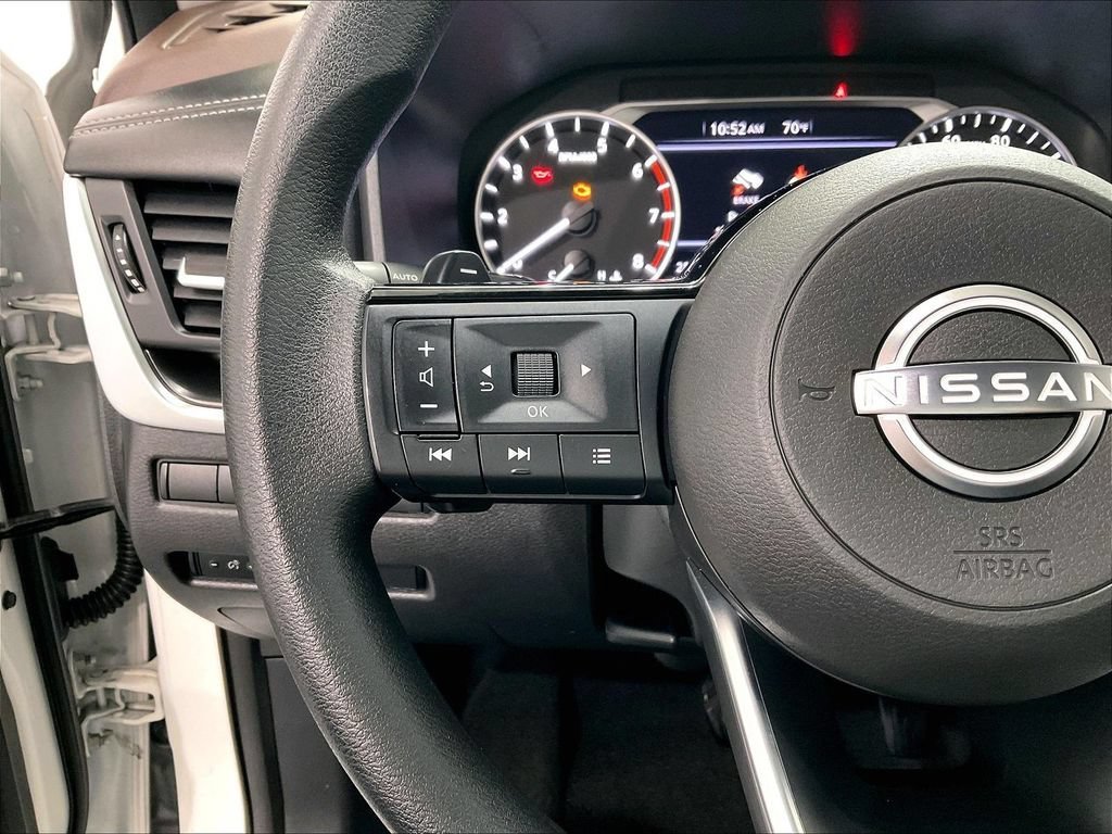 Used 2023 Nissan Rogue SV AWD/4WD image 22