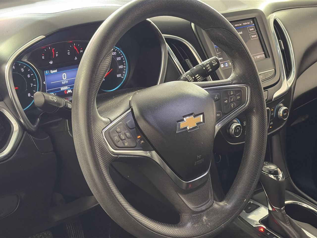 Used 2021 Chevrolet Equinox LT AWD/4WD image 13