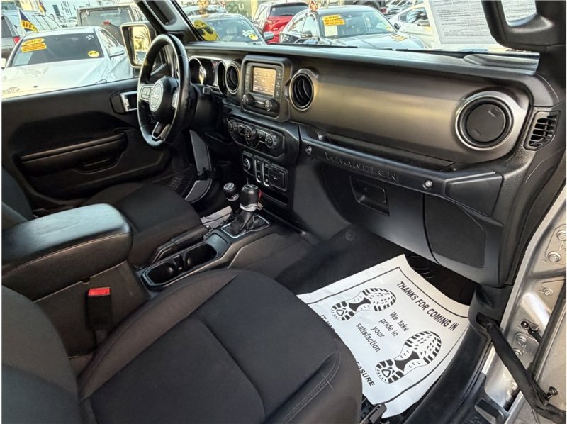 Used 2020 Jeep Wrangler Sport image 24