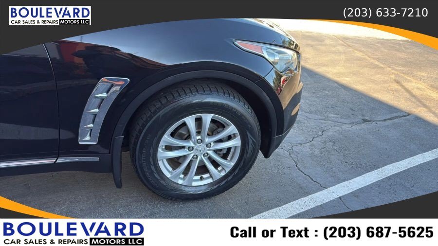Used 2012 INFINITI FX35 AWD w/ Premium Pkg image 12