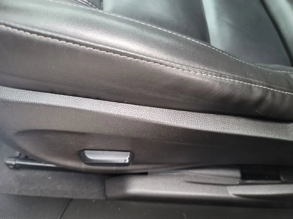 Used 2014 Chevrolet Cruze LTZ w/ Enhanced Safety Package FWD image 12