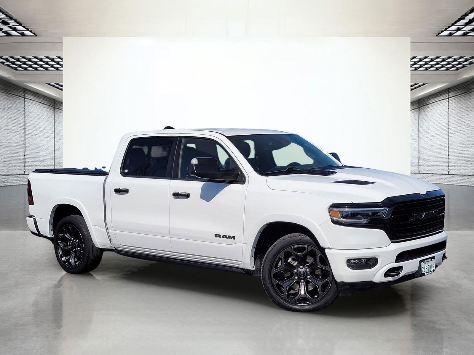 Used 2023 RAM 1500 Limited image 2