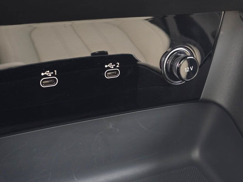 Used 2025 Audi Q6 e-tron Premium Plus w/ Premium Plus AWD/4WD image 44