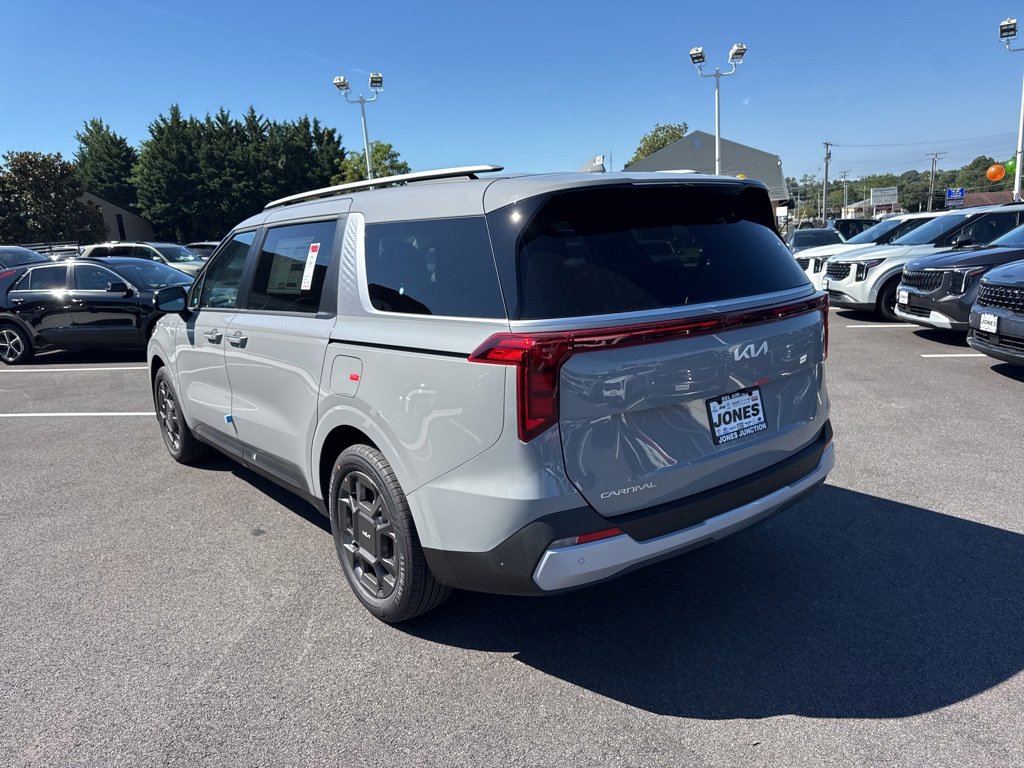 New 2026 Kia Carnival EX image 7