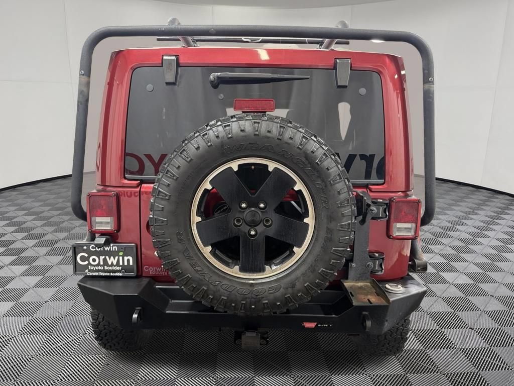 Used 2012 Jeep Wrangler Unlimited Sahara AWD/4WD image 6