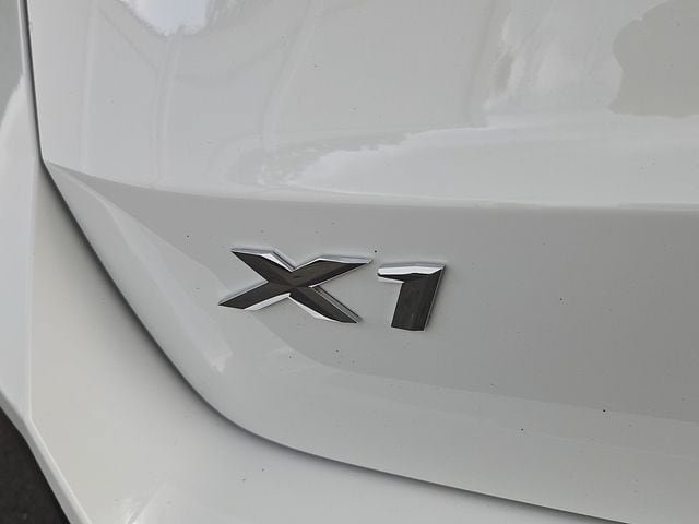 Used 2024 BMW X1 xDrive28i w/ M Sport Package AWD/4WD image 31