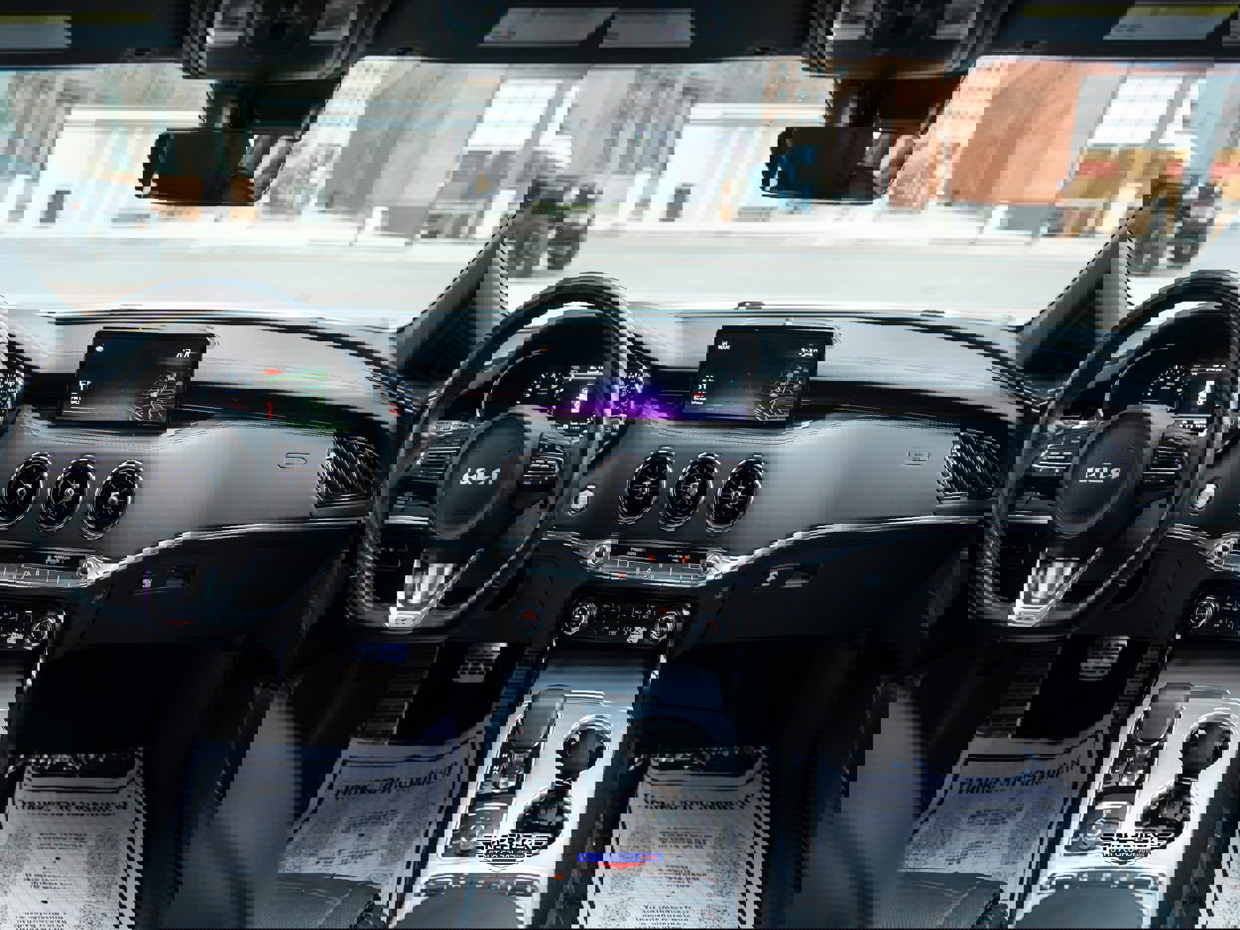 Used 2022 Kia Stinger GT2 image 14