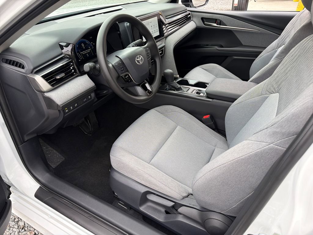 Used 2026 Toyota Camry LE image 2