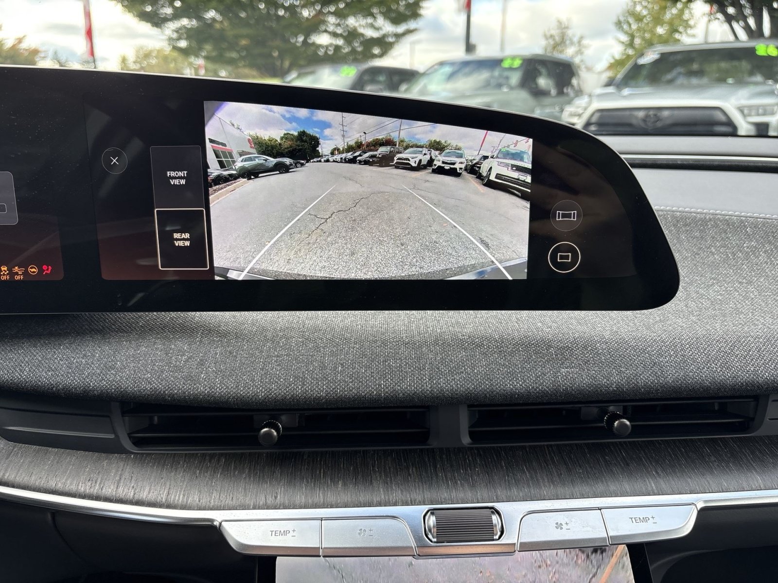 Used 2025 Lucid Air Touring AWD/4WD image 19