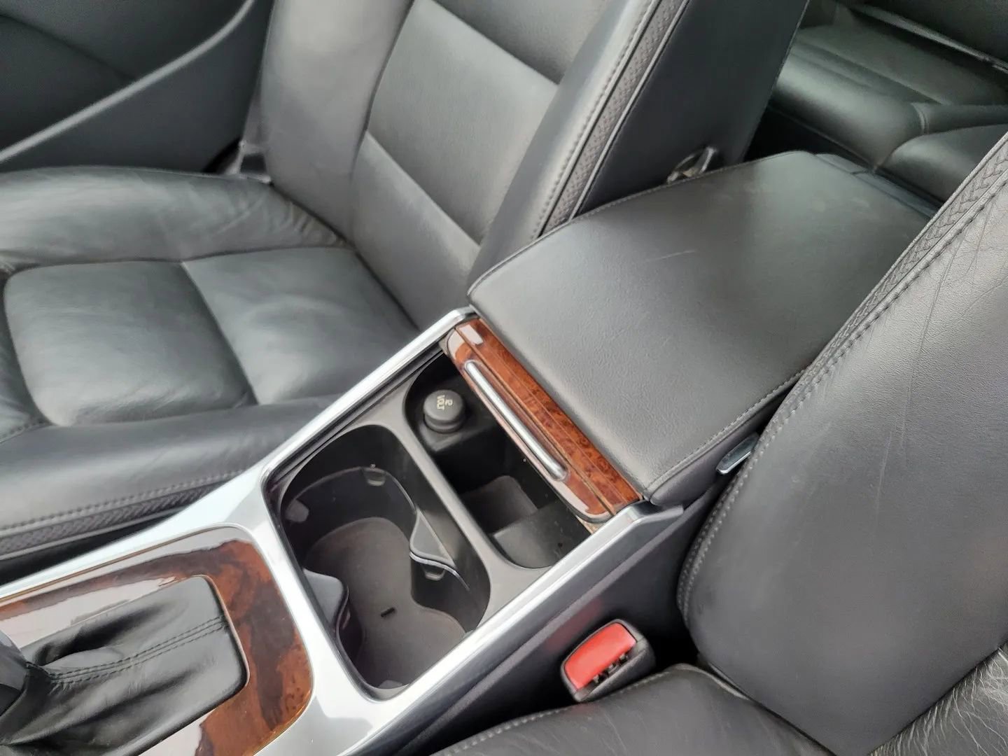 Used 2014 Volvo XC70 T6 image 23