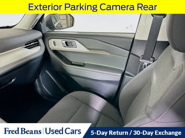 Used 2025 Ford Explorer Active image 29