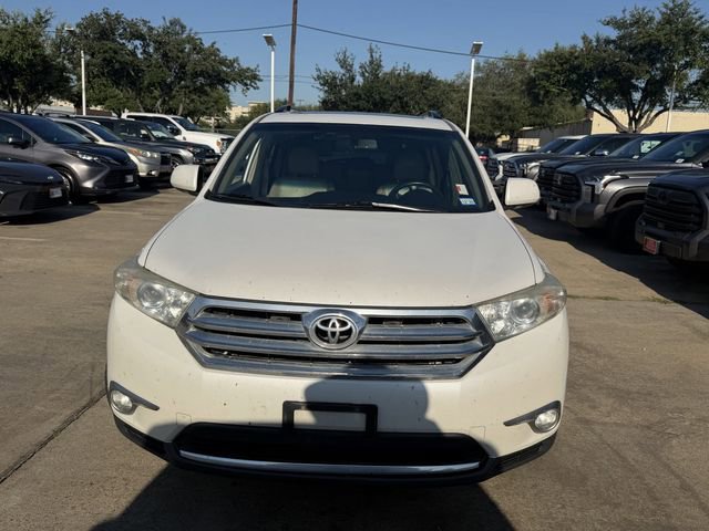 Used 2011 Toyota Highlander Limited w/ Tow Pkg FWD image 2
