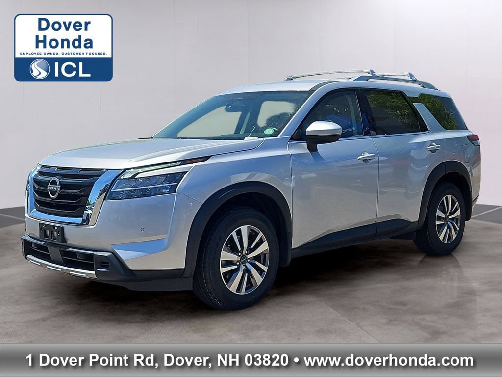 Used 2023 Nissan Pathfinder SL FWD image 1