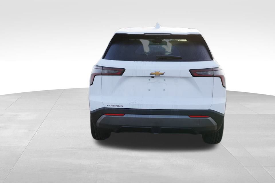 New 2026 Chevrolet Equinox LT w/ Safety and Technology Package image 4