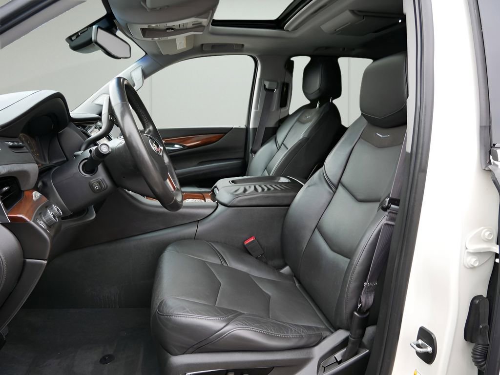 Used 2015 Cadillac Escalade ESV Luxury AWD/4WD image 10